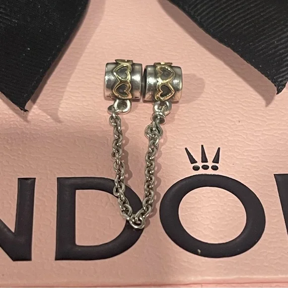 Pandora Two Tone Heart Safety Chain - Picture 3 of 8
